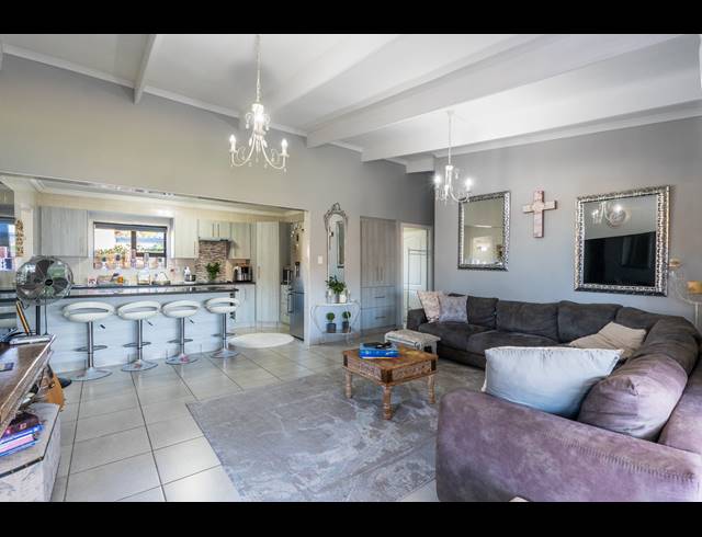 3 BEDROOM HOUSE FOR SALE IN ISLAND VIEW